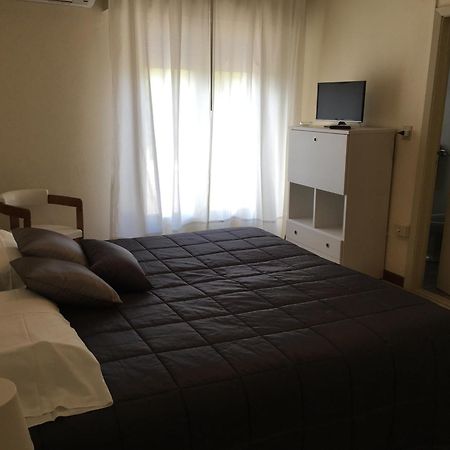 G&D Hotel Deanna Pool&Brunch Milano Marittima Bilik gambar