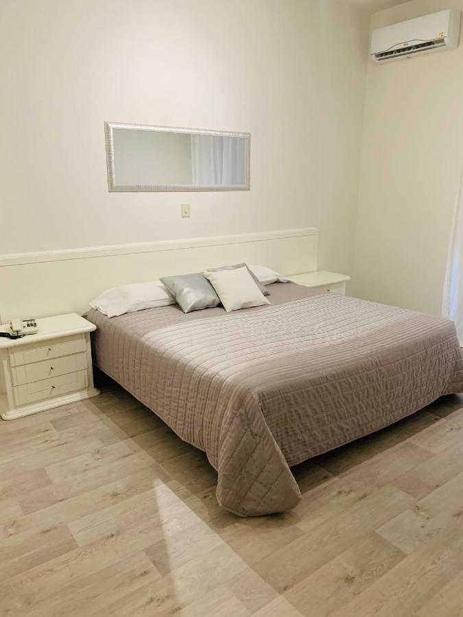 G&D Hotel Deanna Pool&Brunch Milano Marittima Bilik gambar