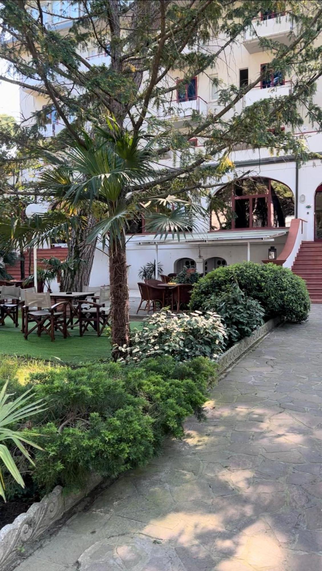 G&D Hotel Deanna Pool&Brunch Milano Marittima Luaran gambar