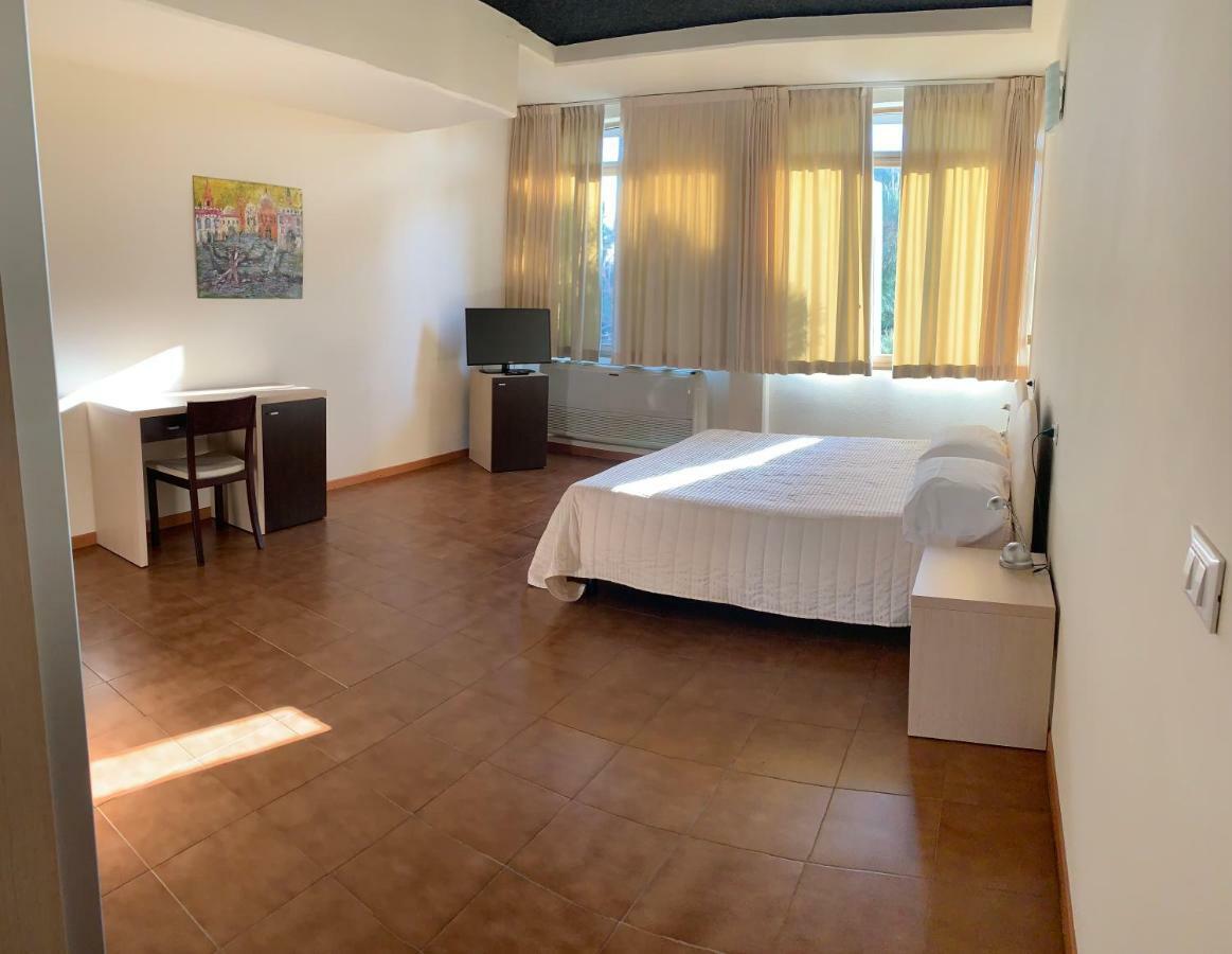 G&D Hotel Deanna Pool&Brunch Milano Marittima Luaran gambar